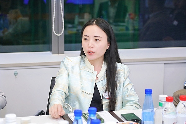 Geniebot：加密社区的智能贴心小助手