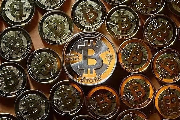 孙宇晨：一个币圈行为艺术家的浮沉录
