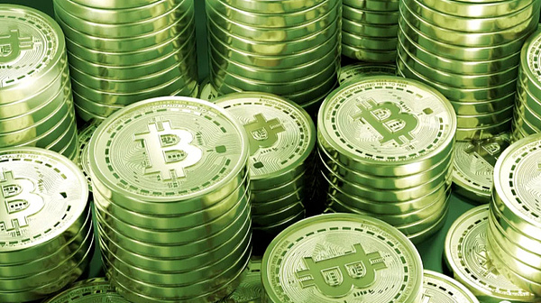 巴菲特二季度的投资密码：现金为王下的防御布局